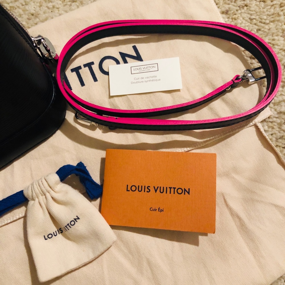 ‼️SOLD‼️ Authentic Louis Vuitton Alma BB Epi Noir - Picture 6 of 8